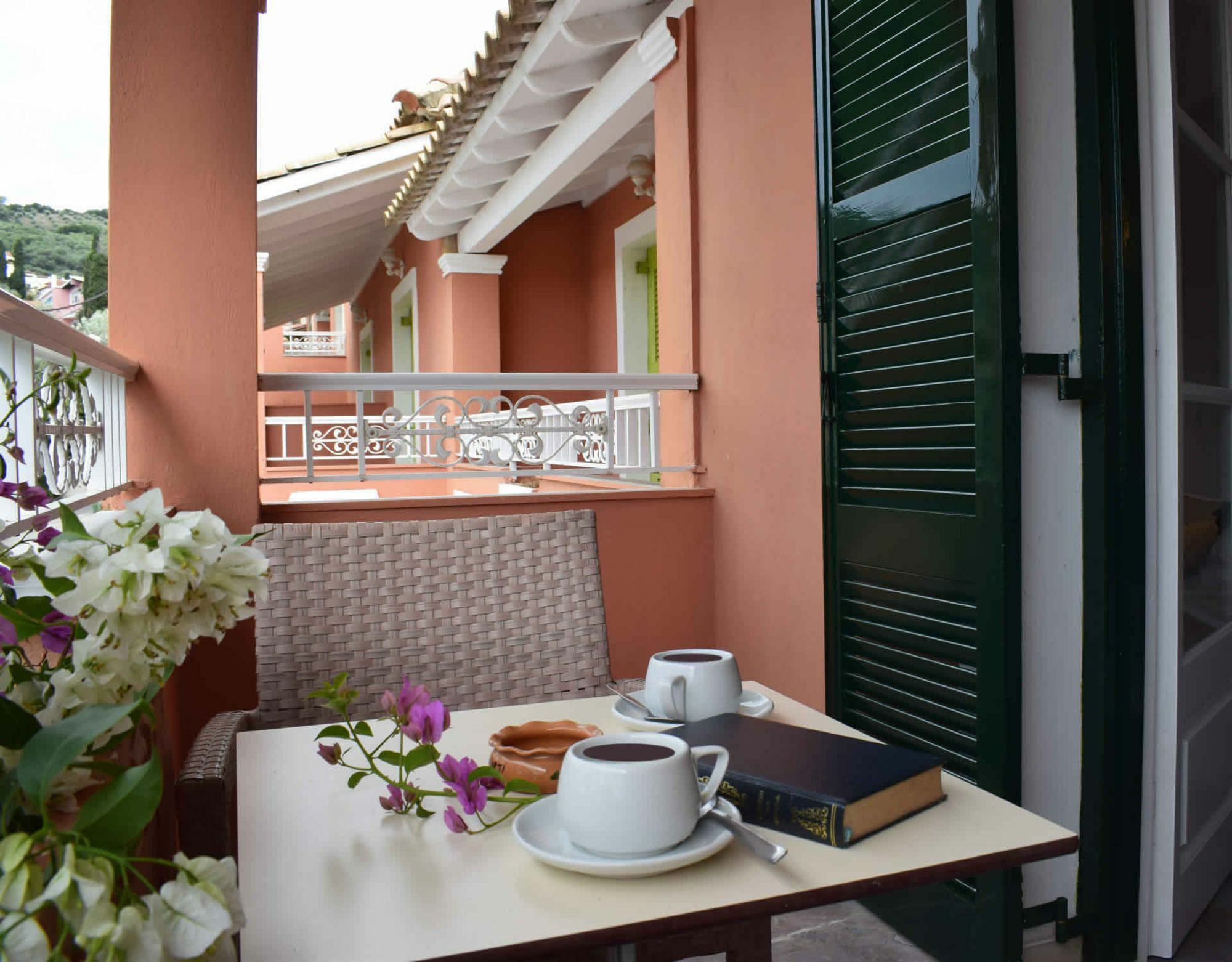 Kalimera Studios And Apartments Μωραΐτικα Εξωτερικό φωτογραφία
